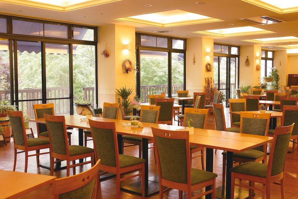 โอคุฮิดะ การ์เด้น โฮเทล ยาเคะดาเคะ Hotel ทาคายาม่า ภายนอก รูปภาพ